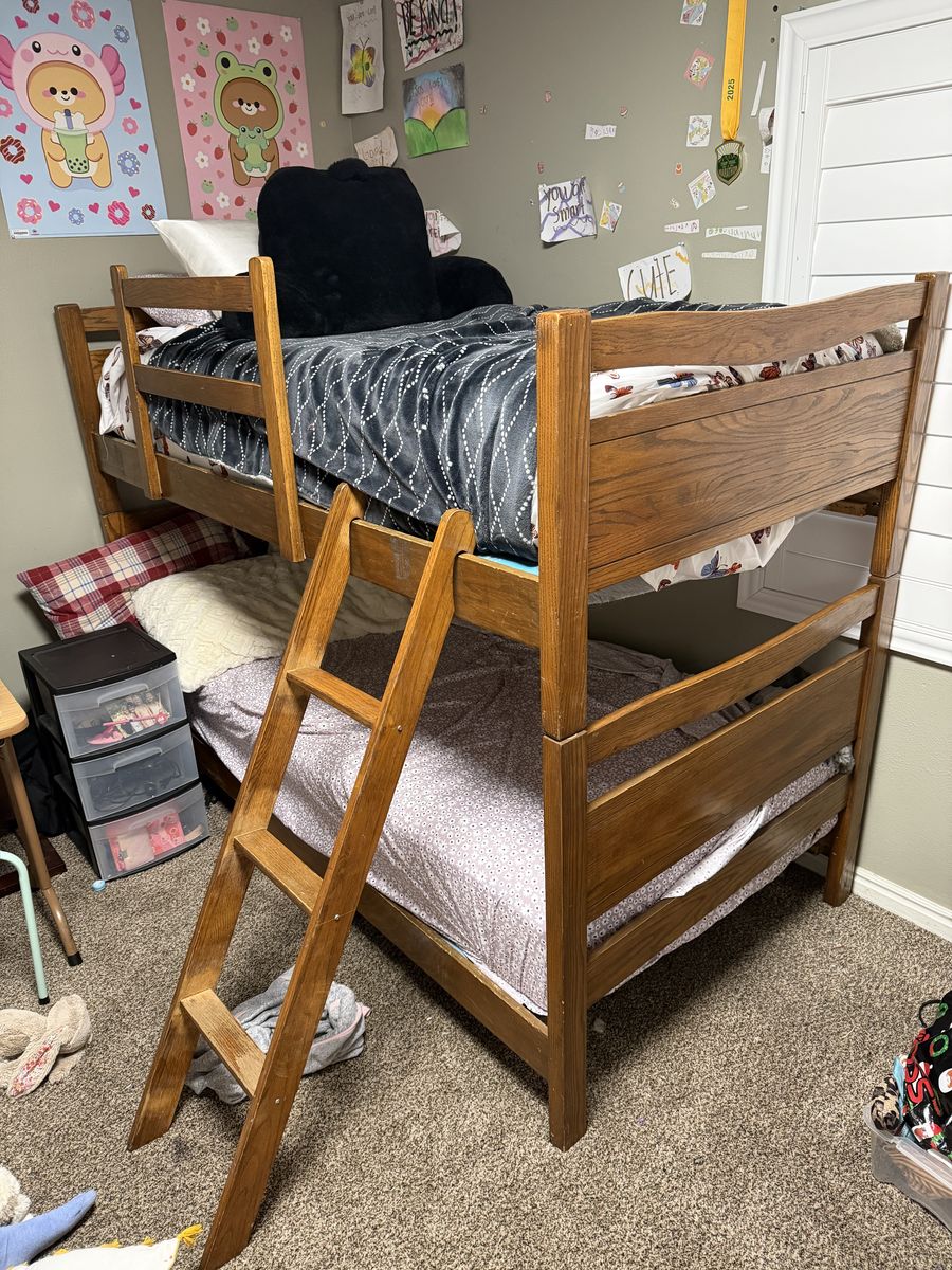 Twin Bunk Beds