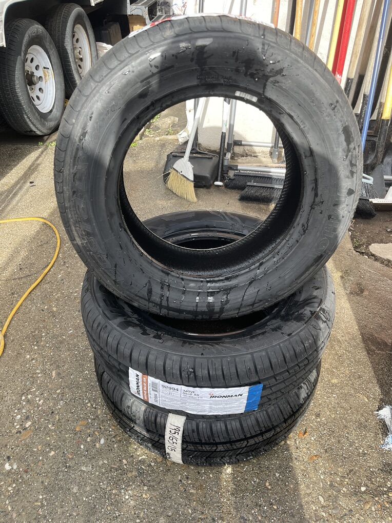 195/65/15 NEW TIRES