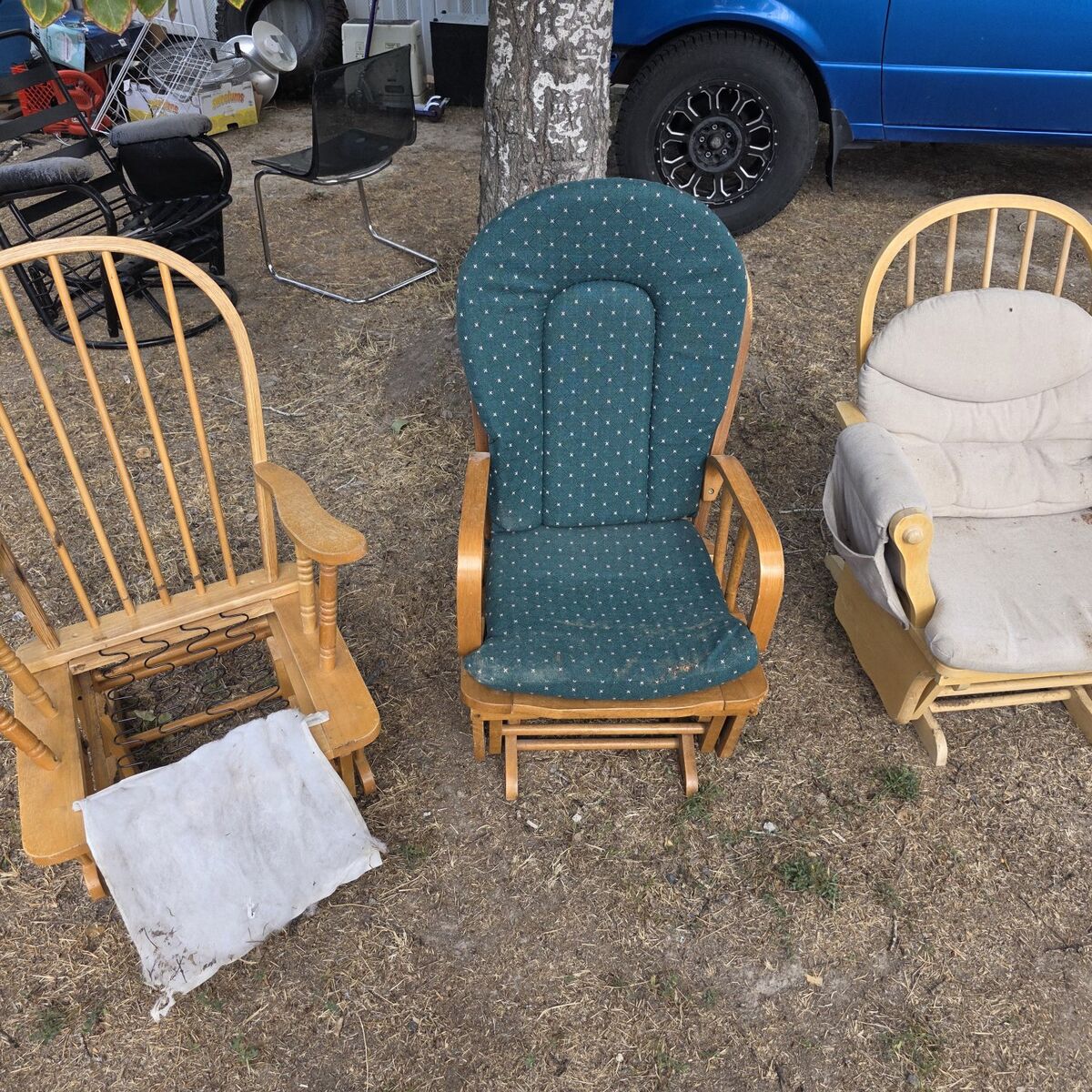 Sliding rocking chairs