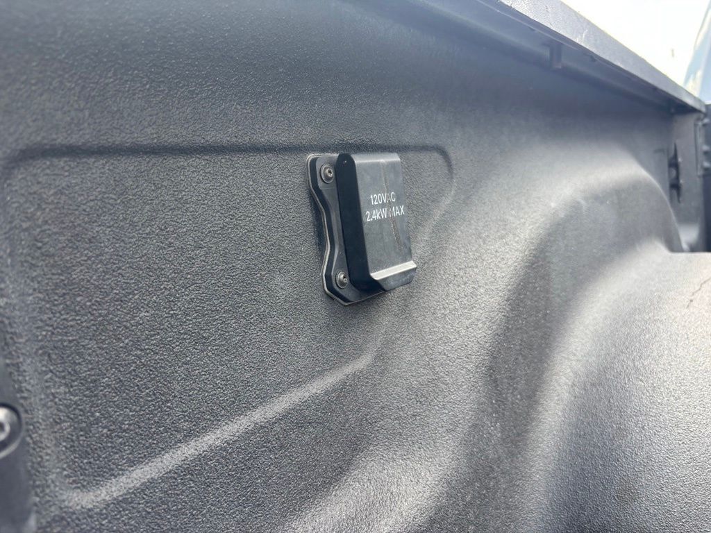 Main image 8