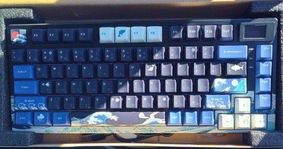 Womier SK80 Mechanical Keyboard - New in Box with Multimedia Display