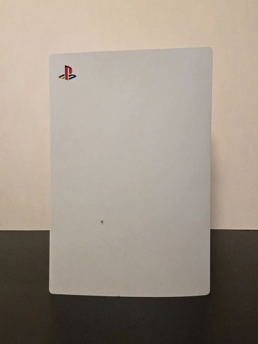 Main image 6