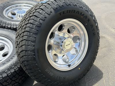 17” Procomp Mod 8 lug 8x6.5 | 8x165.1 33” Sailun A/T 285/70R17 Chevy GMC Dodge Ram pre 97 Ford
