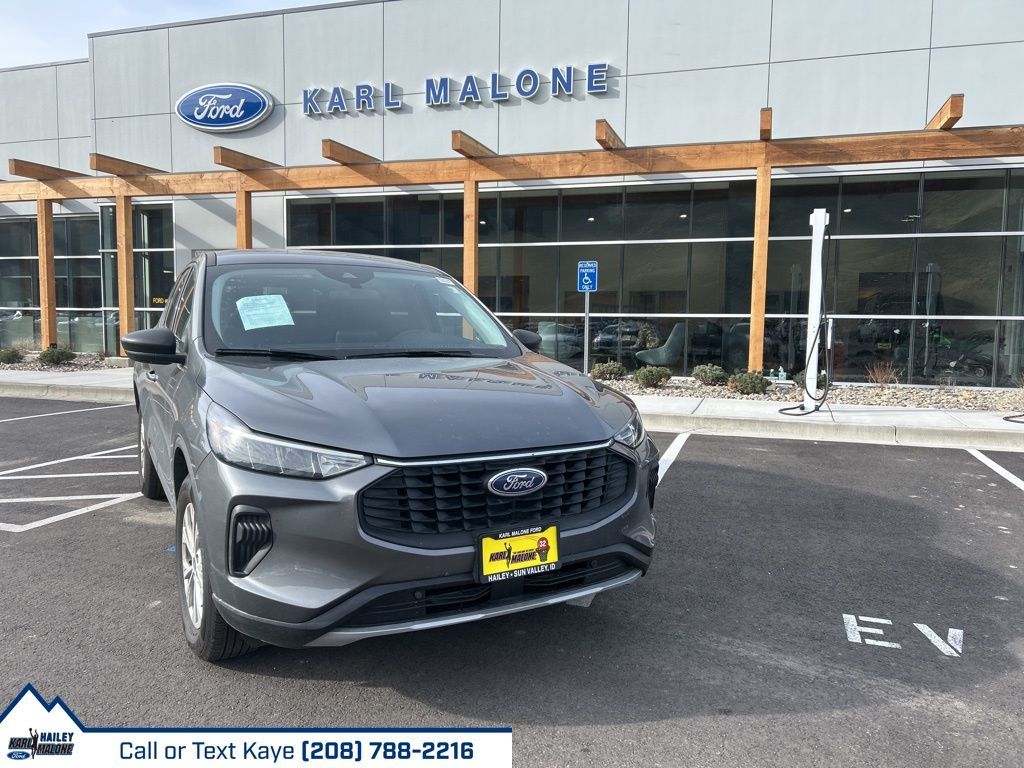 2025 Ford Escape Active