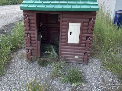 Free playhouse