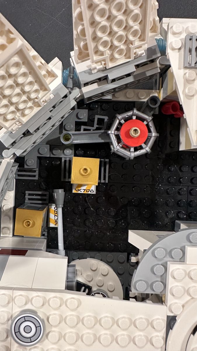 Main image 5