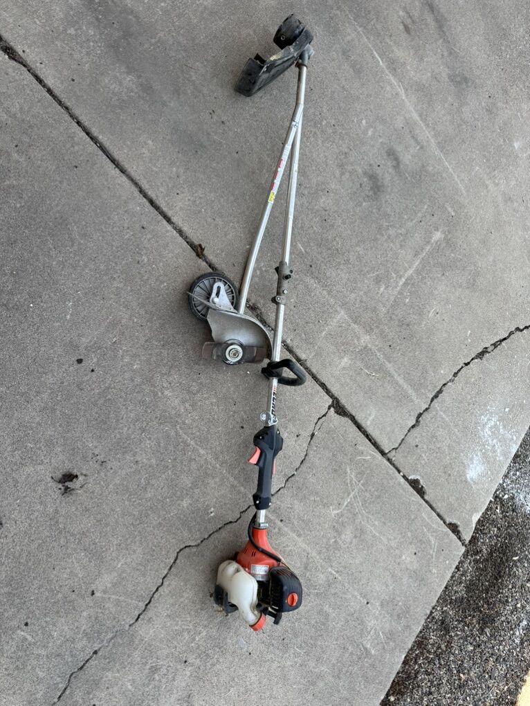 ECHO Trimmer And Edger