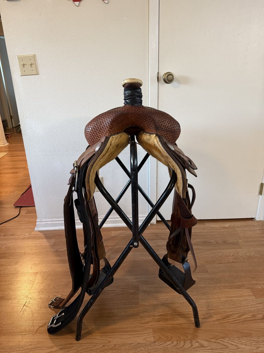 Main image 3