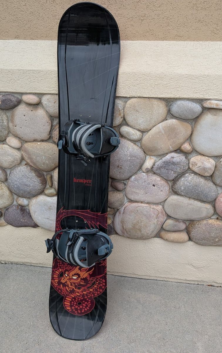 Kemper 150 Snowboard with Bindings