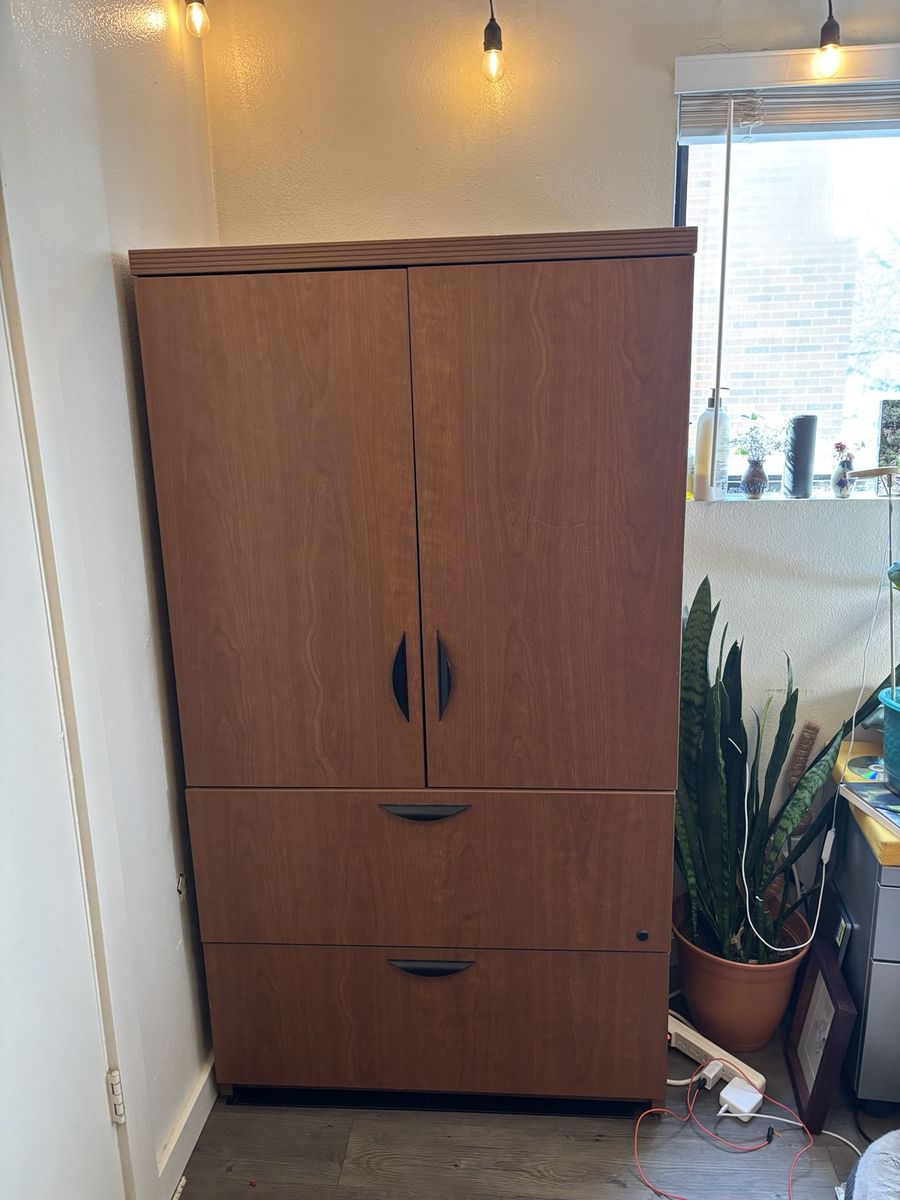 Filing cabinet/dresser