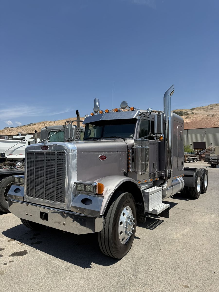 COOL 2007 PETE 379 SHORT SLEEPER