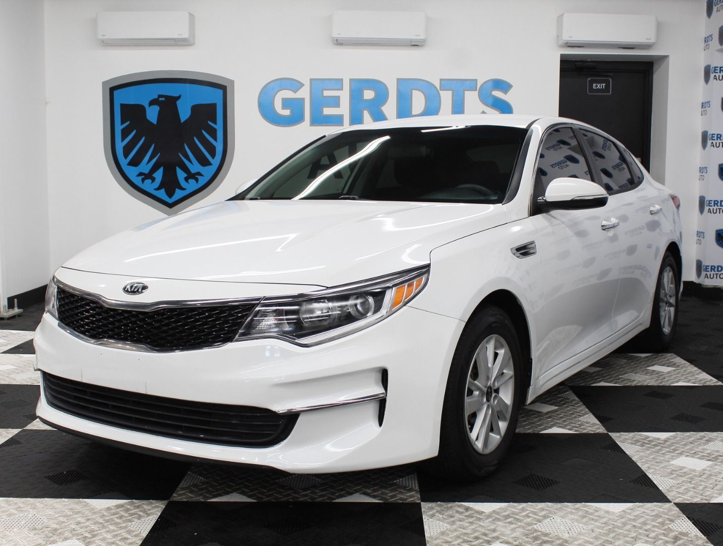 2016 KIA OPTIMA LX