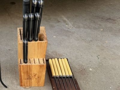 Vintage K-Bar Wood Handled Steak Knife Set w/ Block Holder - 6 Knives