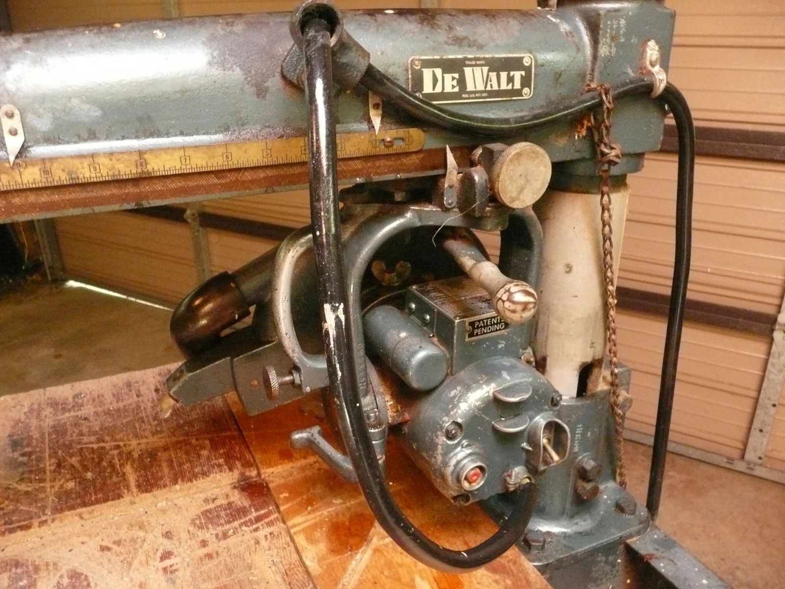 Vintage DeWalt Radial Arm Saw Heavy Duty Woodworking Shop Saw