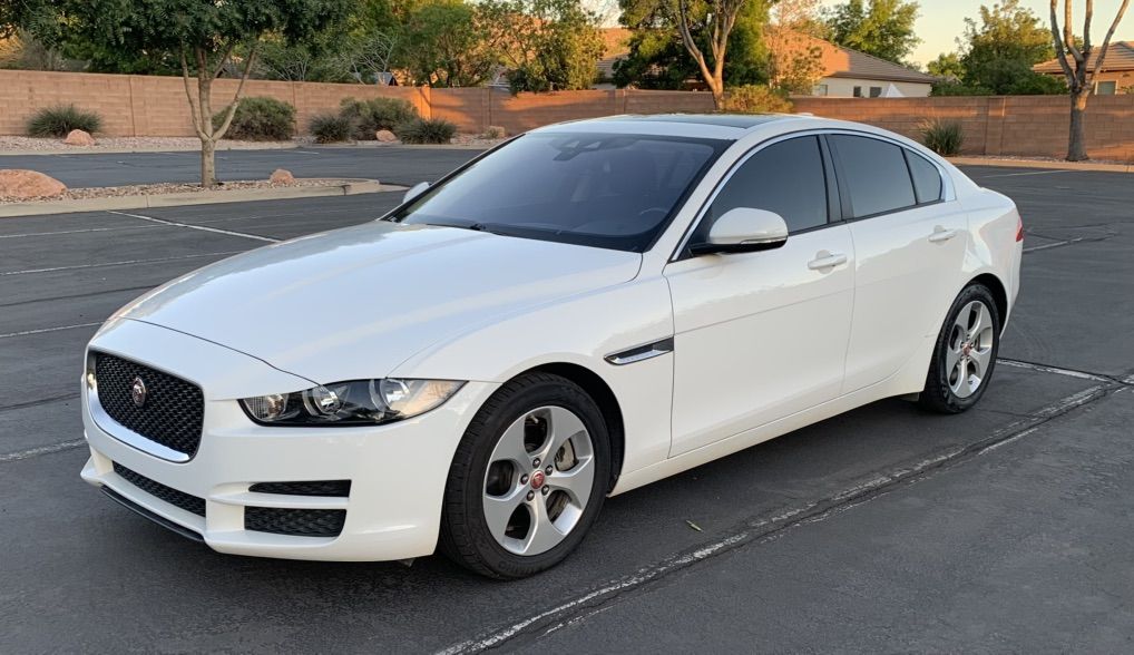 2017 Jaguar XE 25t Premium