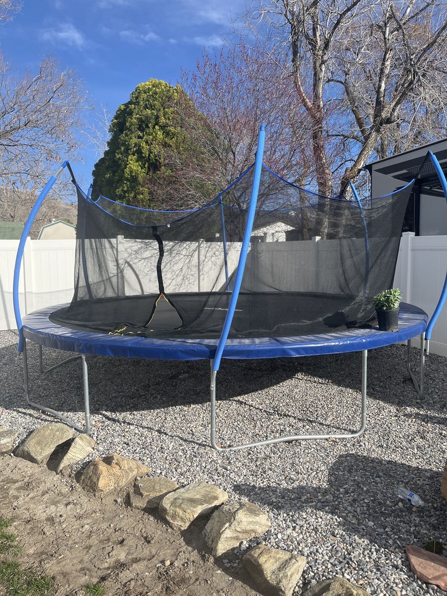 Trampoline
