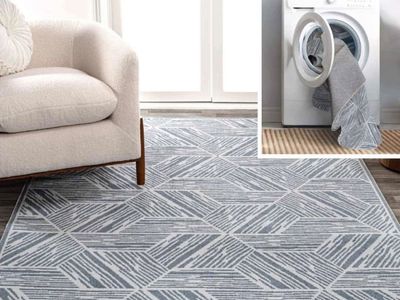 New. Cute Indoor/Outdoor Washable 8x10 Area Rug