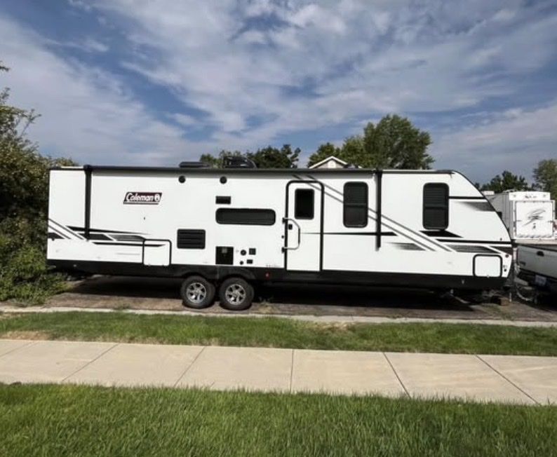 2022 Dutchmen Travel Trailer Rv Coleman Light 3055
