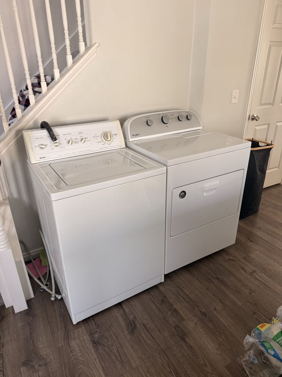 Kenmore Top-Load Washer & Whirlpool Electric Dryer Set - White, Used