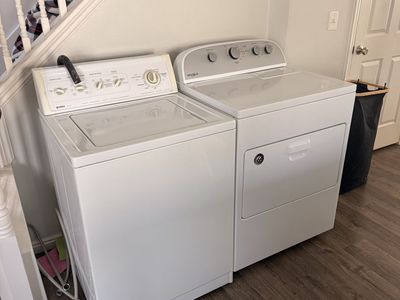 Kenmore Top-Load Washer & Whirlpool Electric Dryer Set - White, Used