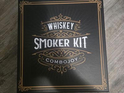 Combojoy Whiskey Smoker Kit with Glasses and Wood Infuser