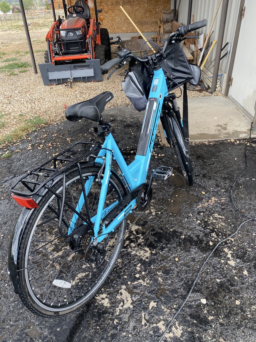 Main image 3