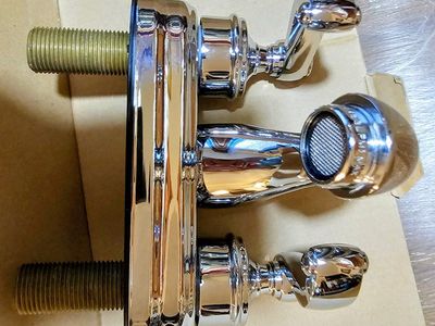 Designer Collection F5038203CP 4" Two Handle Lavatory Faucet, Polished Chrome Finish, New
