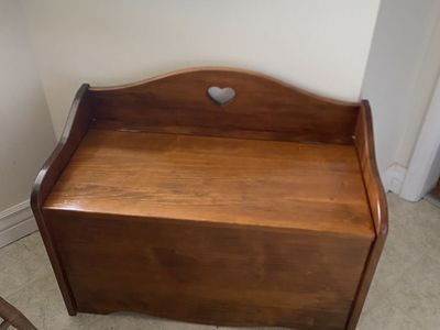 Solid Wood FlipTop Storage Bench