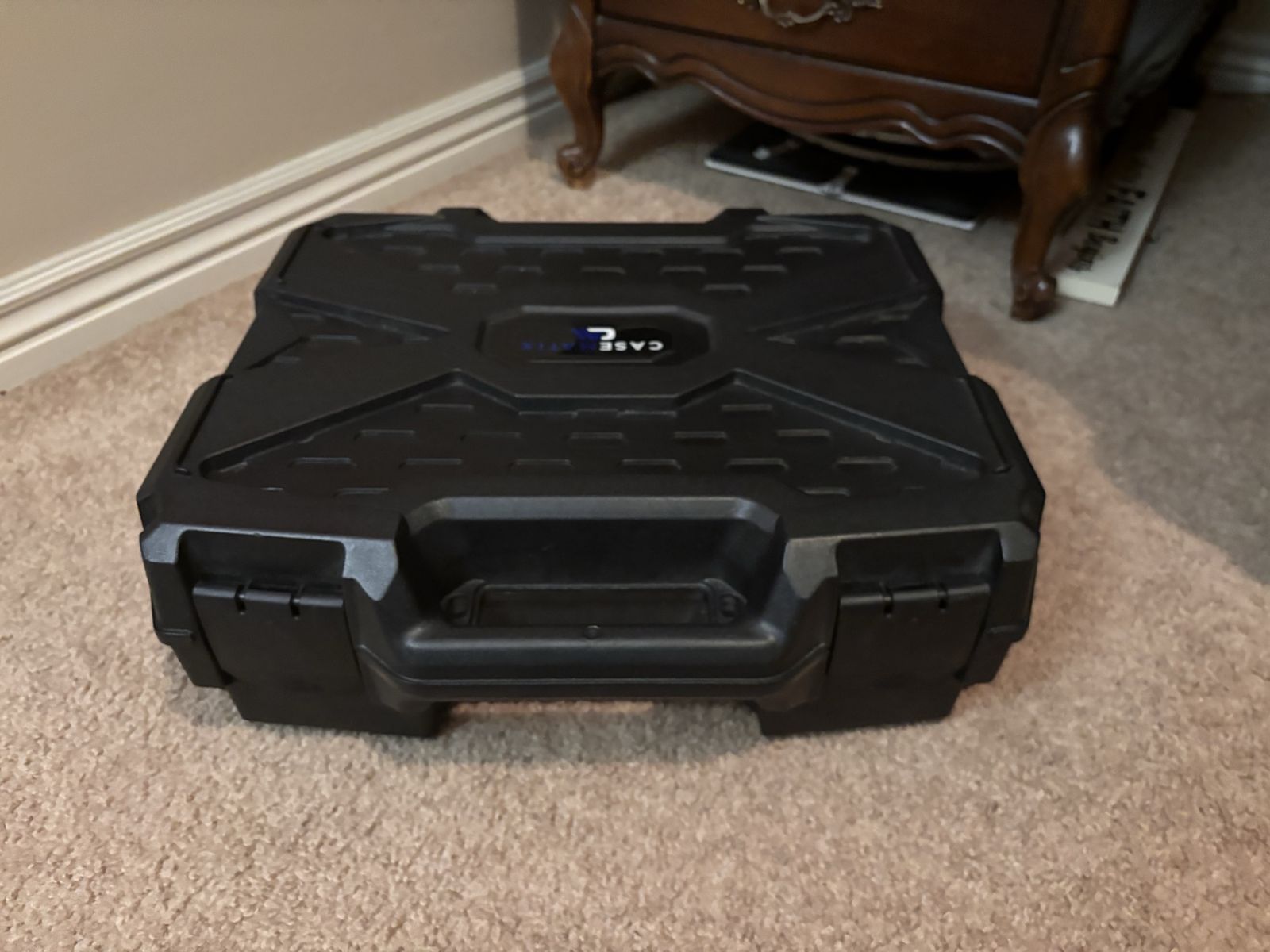 Main image 10