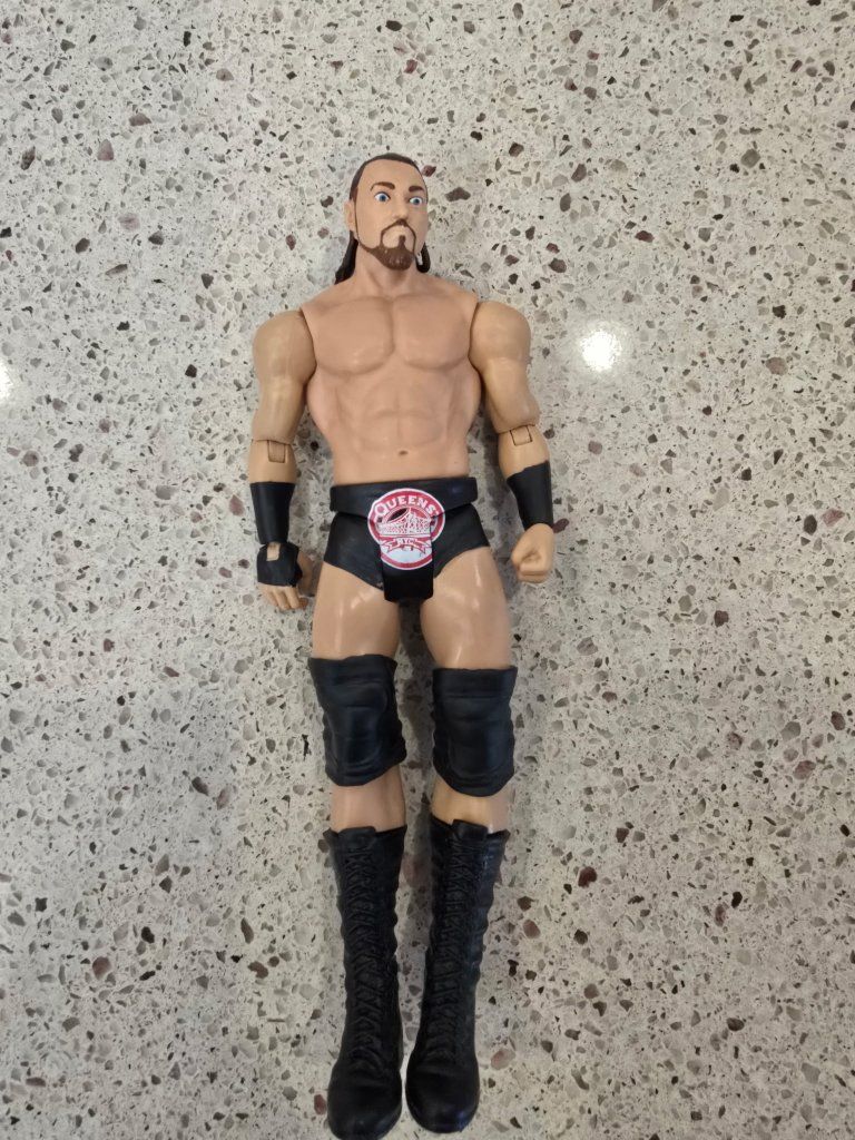 Mattel WWE Triple H Action Figure - Queens, NY The King of Kings Collectible Toy