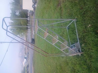 4'2" staircase ladder on wheels