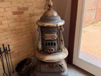 Antique Round Oak Potbelly Stove - Vintage Cast Iron Wood Burning Heater