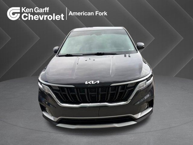 2022 Kia Carnival LX