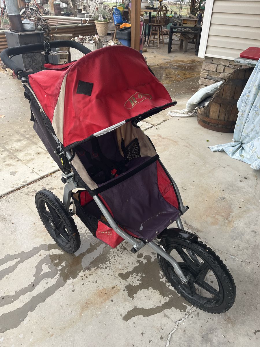Jogging stroller