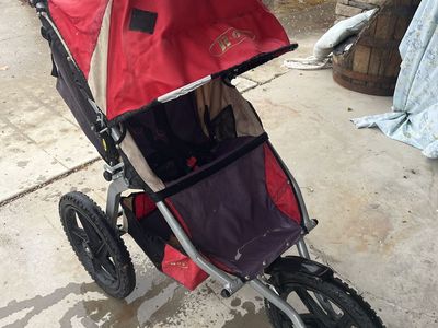 Jogging stroller