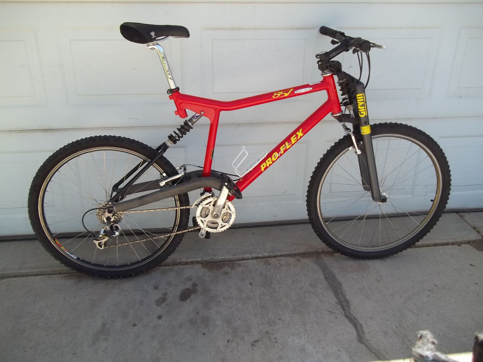 Pro Flex 857 Expert Series Full Suspension Mnt Bike