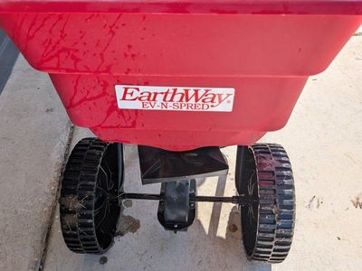 Earthway Spreader