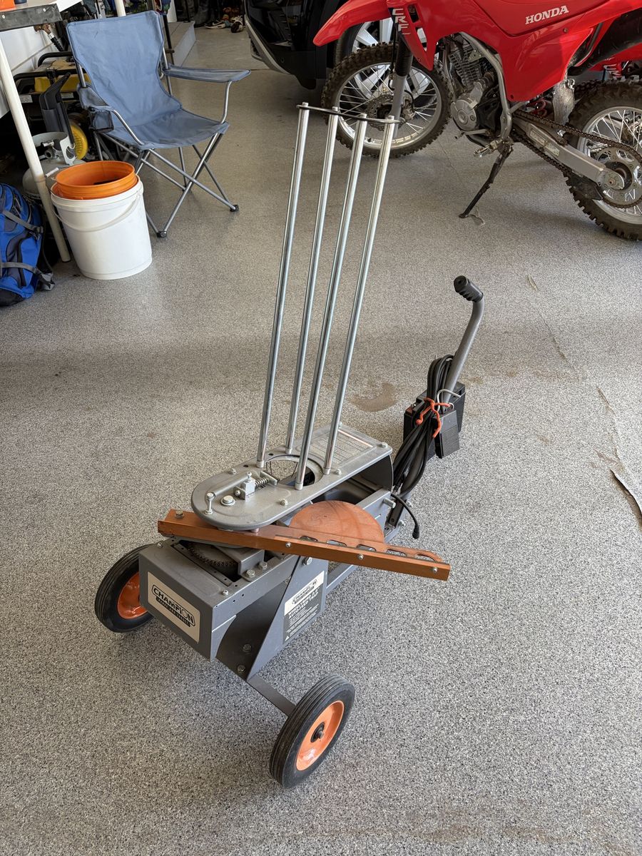 Champion WheelyBird 2.0 Auto-Feed Trap