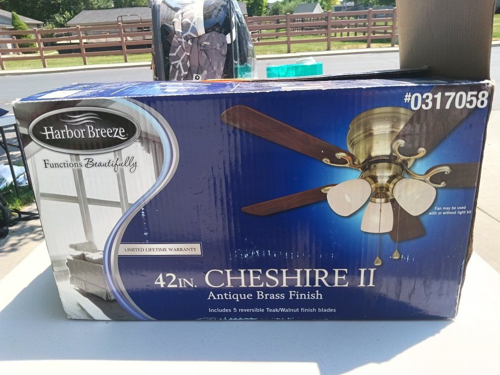 Harbor Breeze Cheshire II 42in Antique Brass Ceiling Fan with Light Kit & Reversible Blades