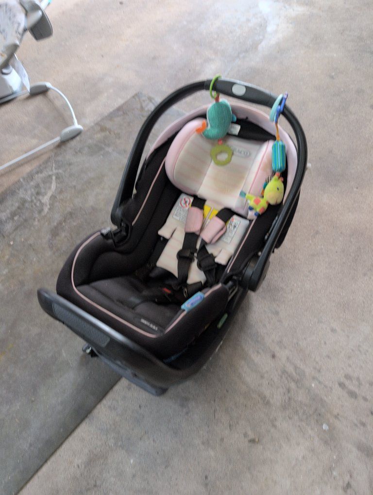 car seat rear facing with base