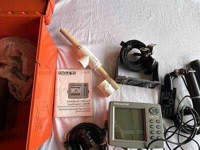 EAGLE Fish Mark 320 Portable Fish Finder Trasducer