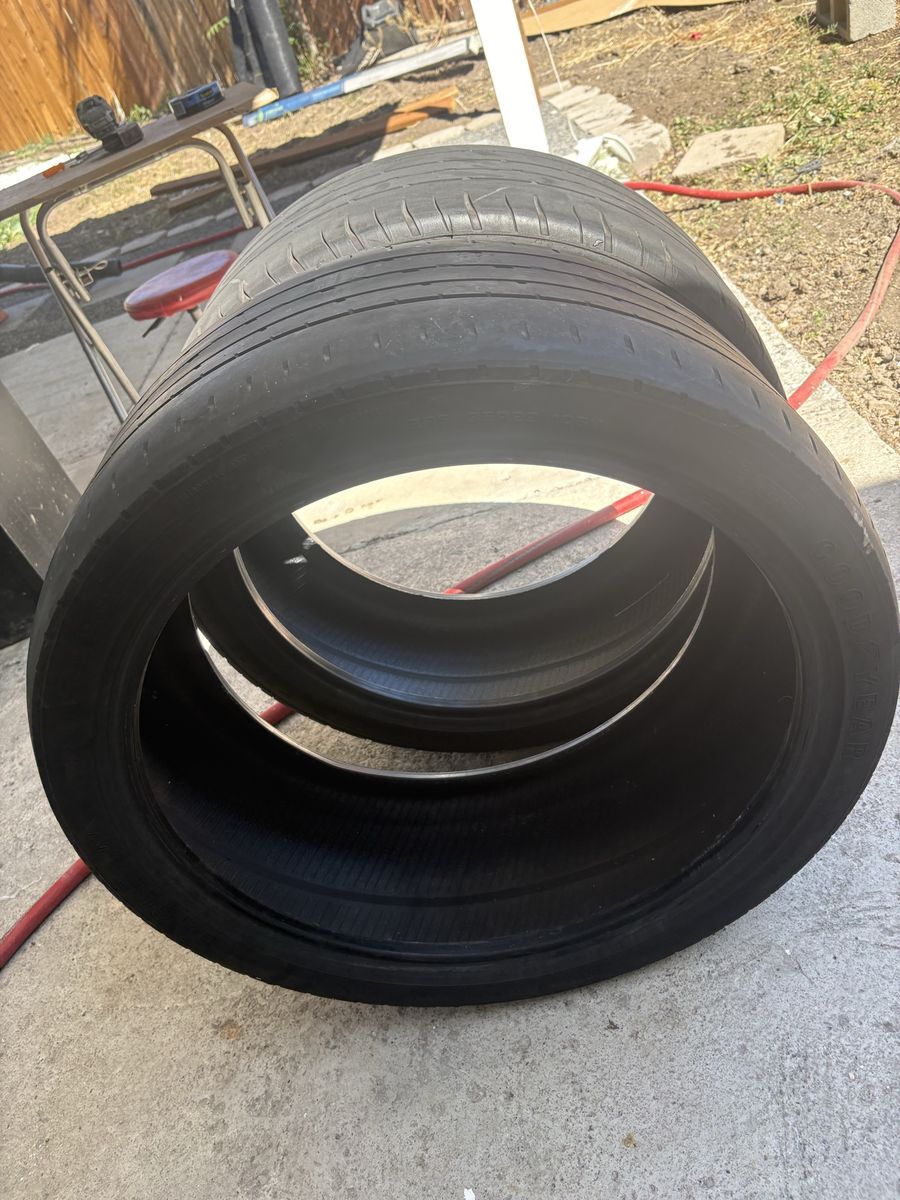285/35/22 Goodyear F1 Eagle Tires