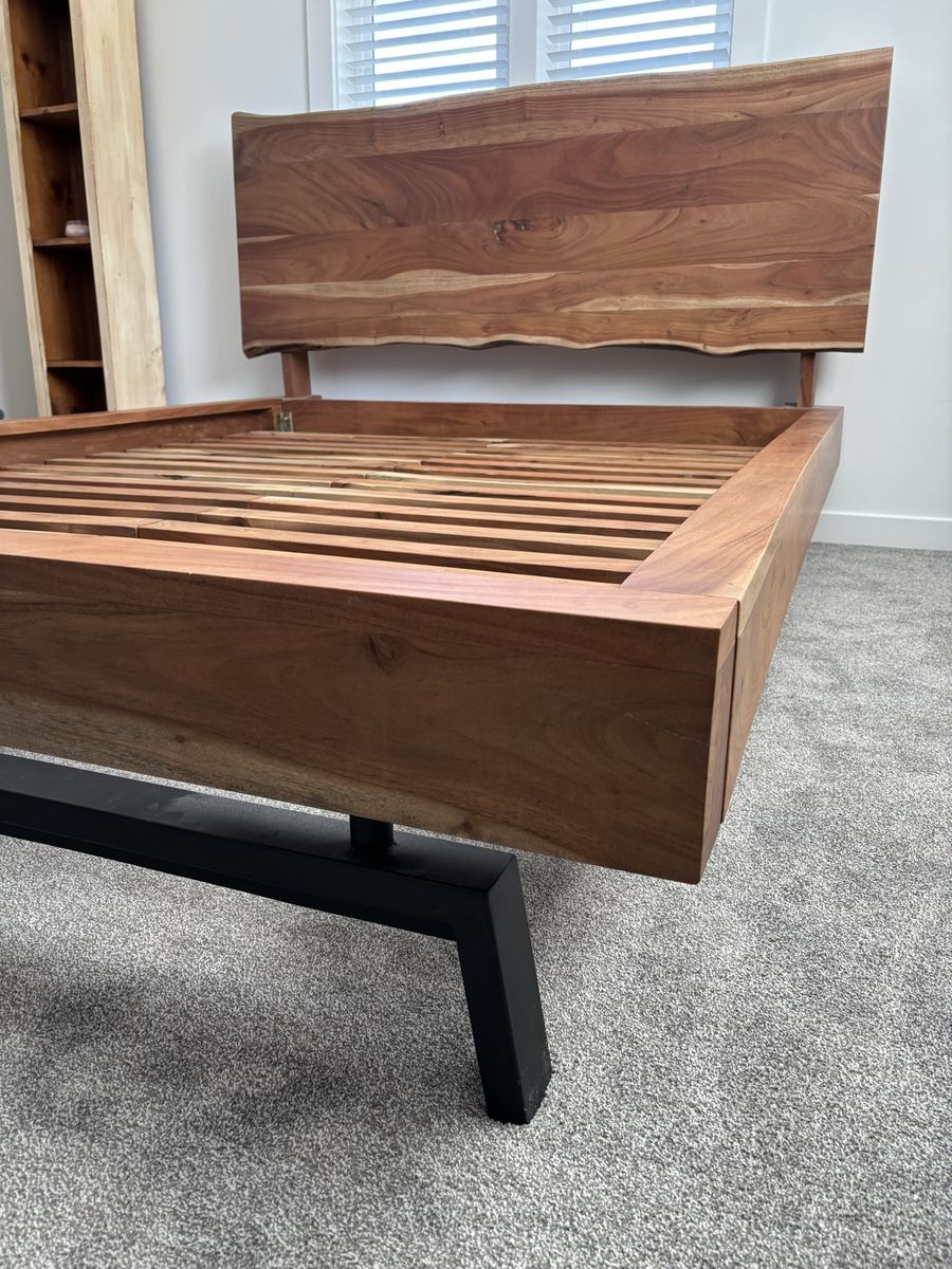 Main image 4