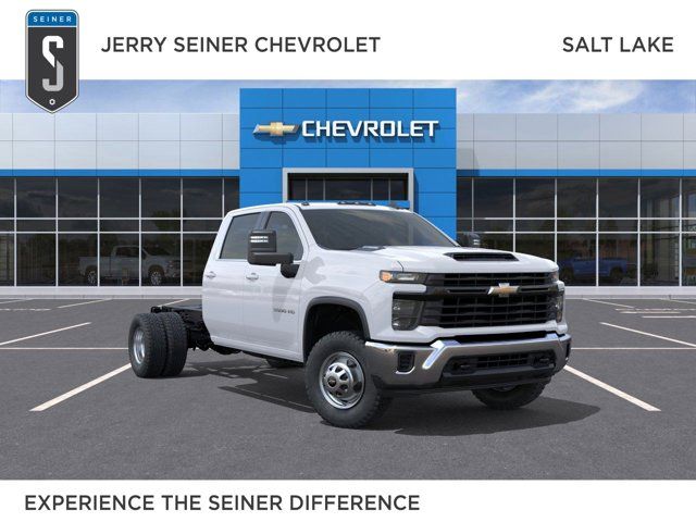 2026 Chevrolet Silverado 3500HD CC Work Truck