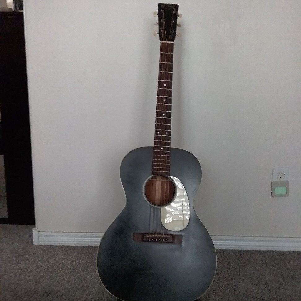 Martin 00L-17E Blacksmoke Acoustic Electric guitar