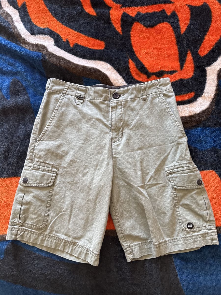 G by GUESS Men's Olive Green Cotton Cargo Shorts - Size XL, 26" Inseam, Casual & Comfortable