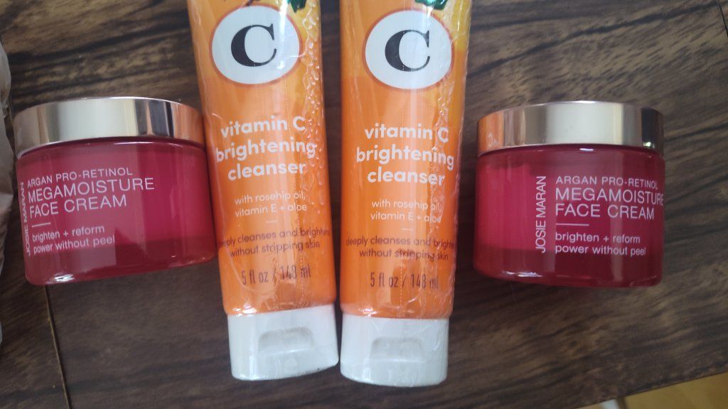 Josie Maran Argan Pro-Retinol Face Cream & TruSkin Vitamin C Cleanser - New Skincare Set