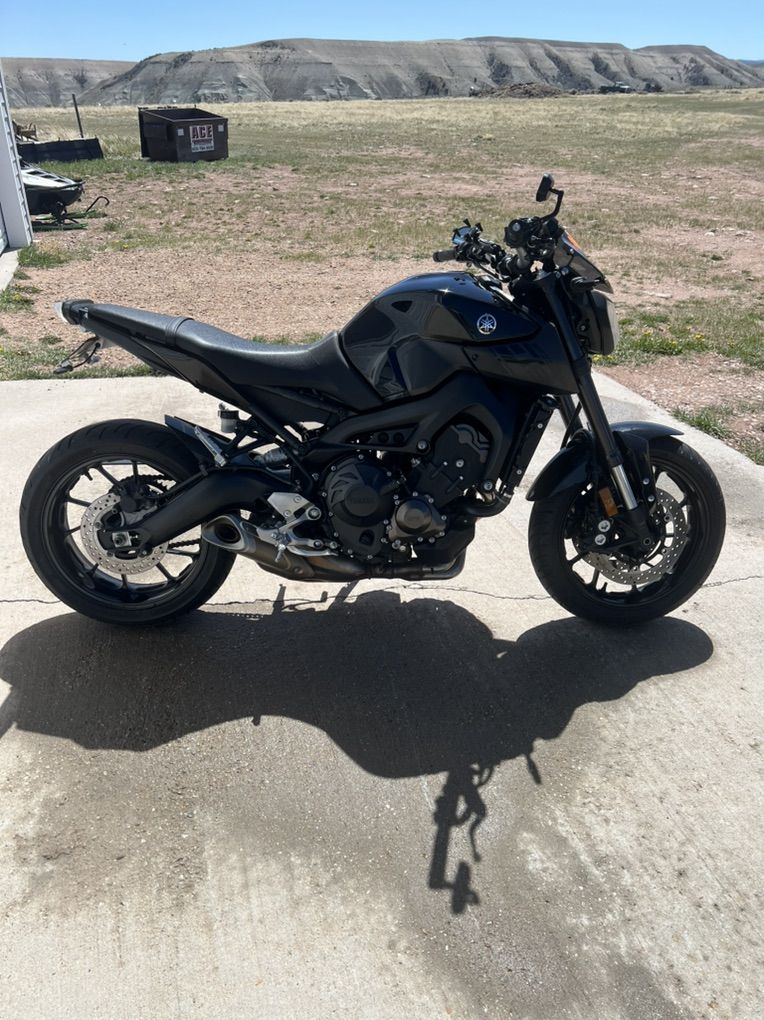 2016 Yamaha FZ09