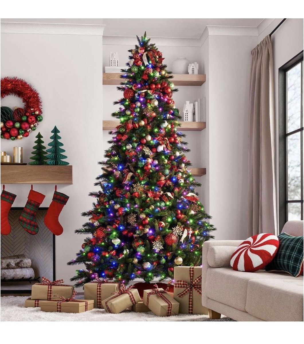 Member's Mark 9' Augusta Pine Pre-Lit Christmas Tree - NEW IN BOX