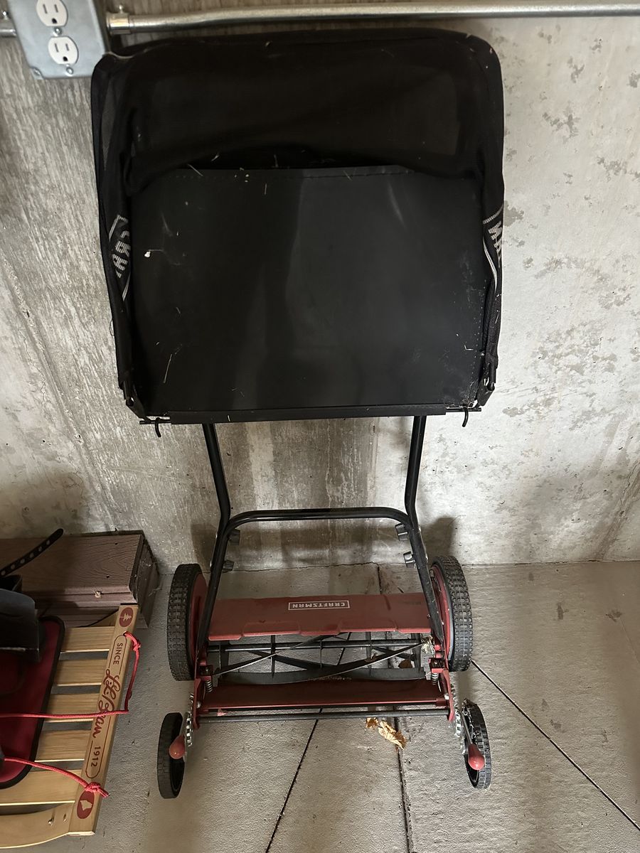 Craftsman manual lawn mower